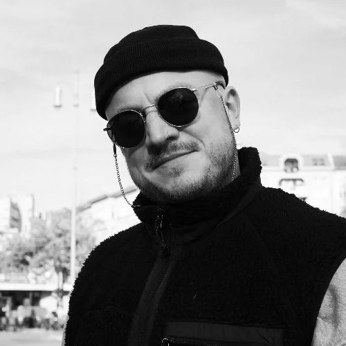 Roman Adam - Blurred Lines Chart